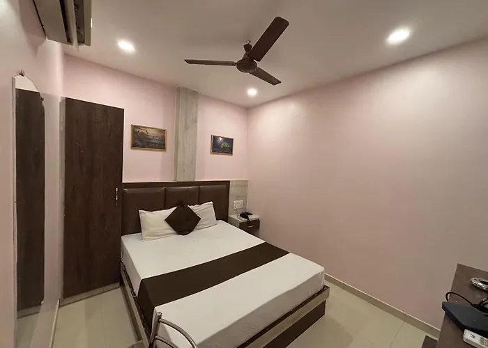 Tavakkal Guest House Near International Airport