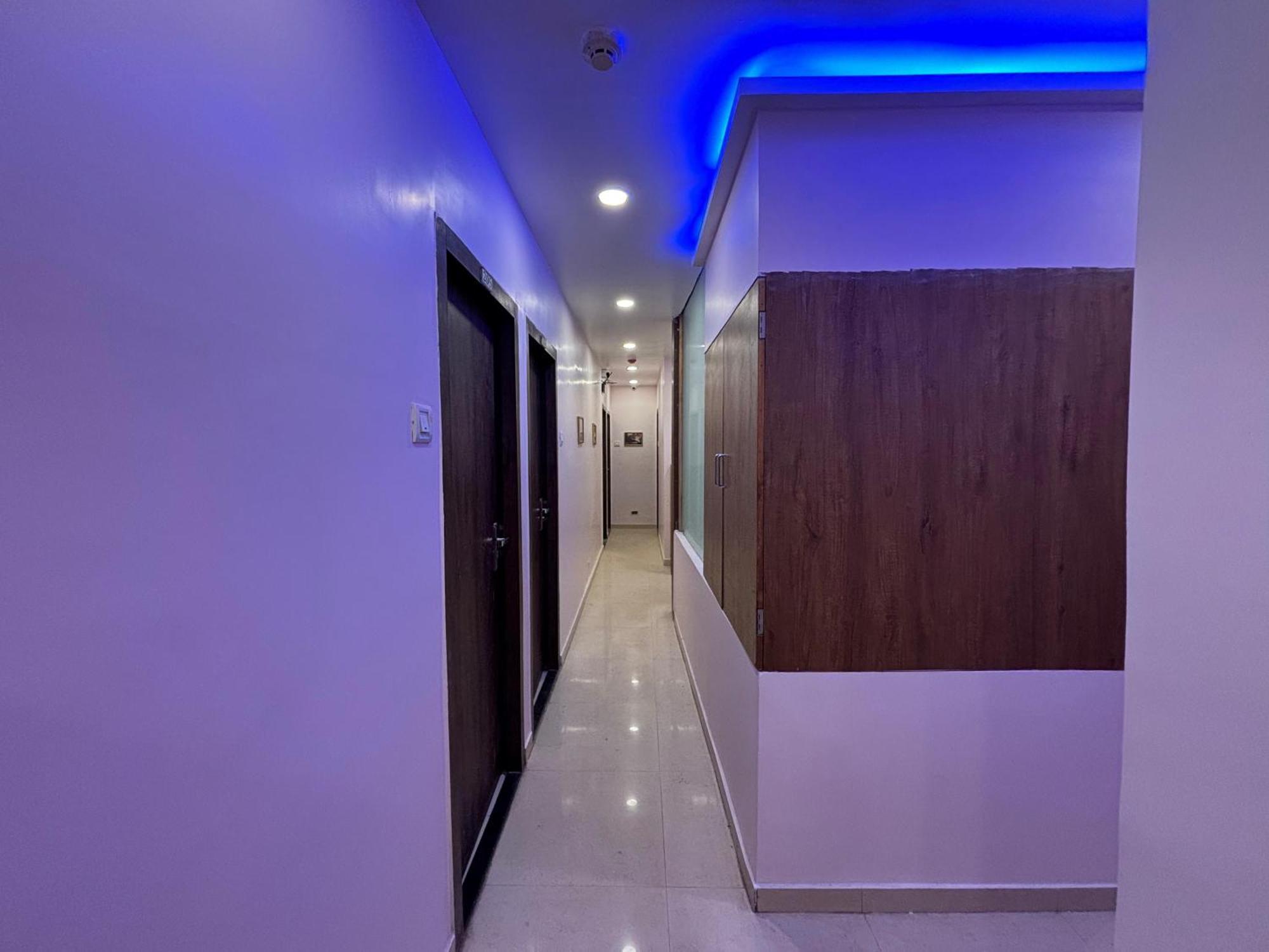 Hotel Tavakkal Near International Airport