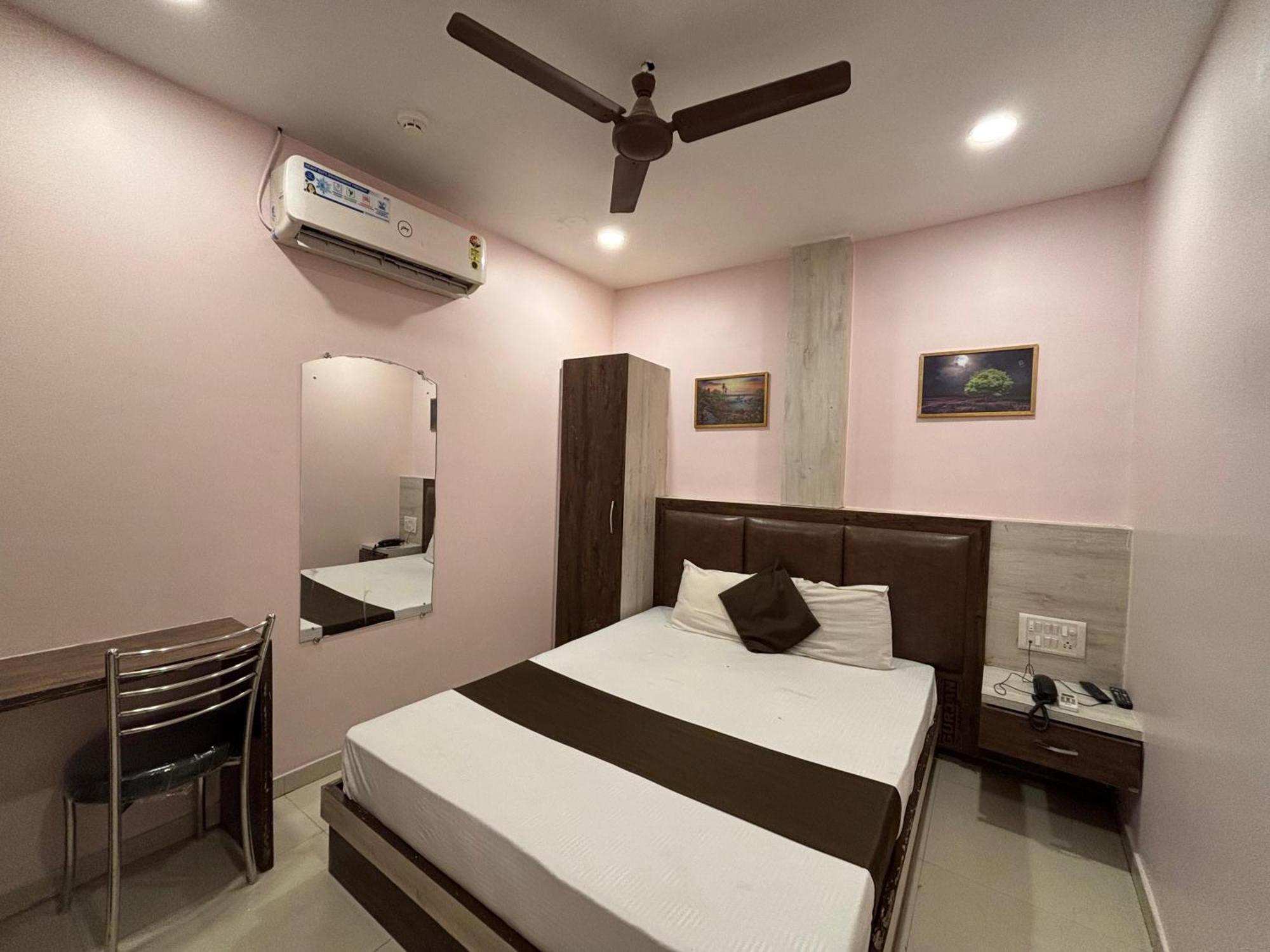 Tavakkal Near International Airport